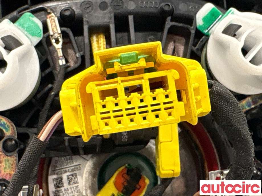 Airbag rattpute til Audi A4 2007-2014 (Type IV) (B8) (B8) (AUDI|8K0880201AC|62486070A|8K0880201AQ)