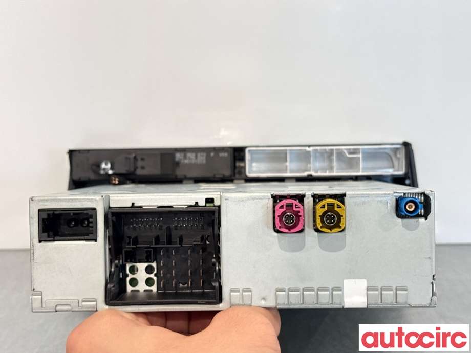 Bilstereo navigasjon til Audi A4 2007-2014 (Type IV) (B8) (B8) (AUDI|8T1035652HX|HS9323|8T1035652F)