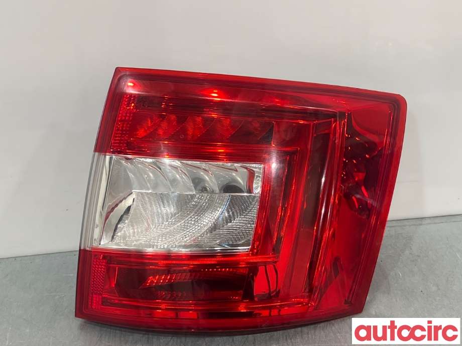 Baklykt høyre til Škoda Octavia, 2013-2016 (Type III, Fase 1)  (SKODA|5E9945112A)