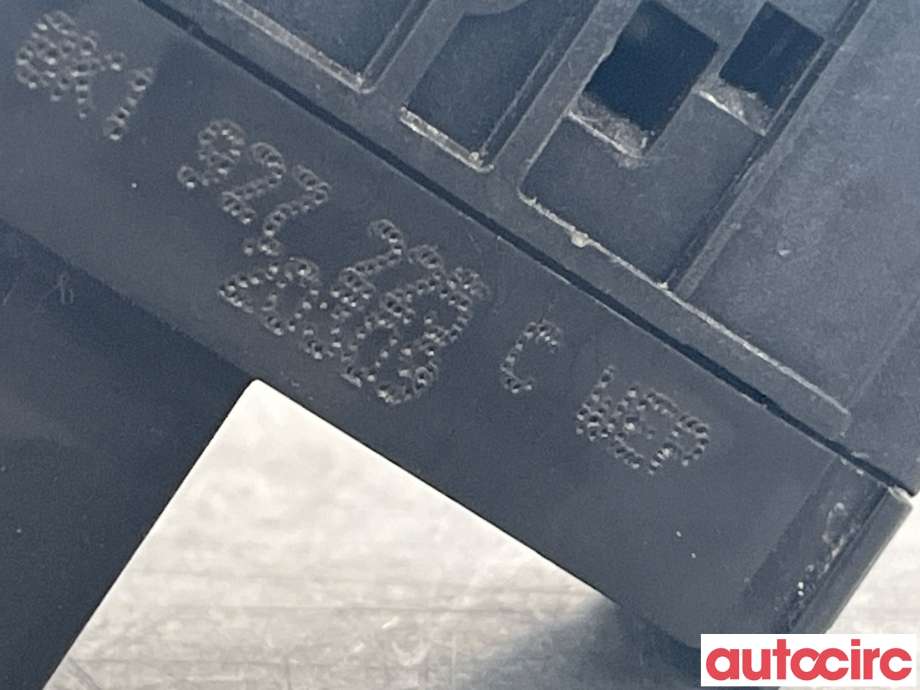 Bryter elektrisk håndbrekk/parkbrems til Audi A5 2007-2016 (Type I) (AUDI|8K1927225C)