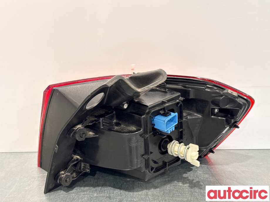 Baklykt venstre til VW Passat 2015-2019 (Fase 1) (B8) (B8) (VOLKSWAGEN|3G9945207J|81440101|3G9945207F)