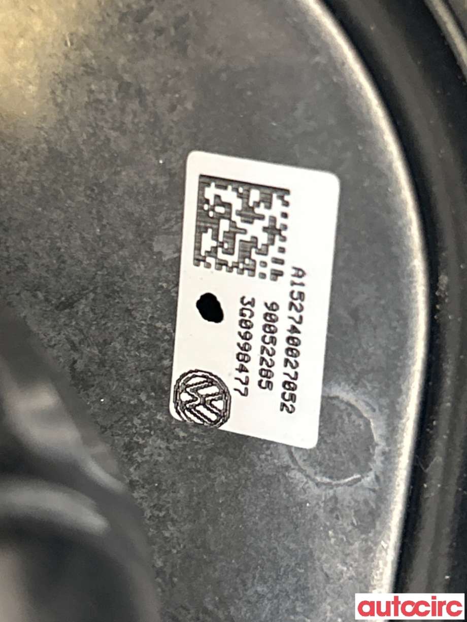 Frontlykter til VW Passat 2015-2019 (Fase 1) (B8) (B8) (VOLKSWAGEN|3G0998477|)