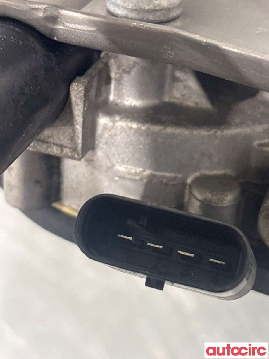 Viskermotor frontrute til Mercedes A-Klasse 2012-2018 (W176) (W176) (MERCEDES|A1768200040|W000027118|A1769061800)