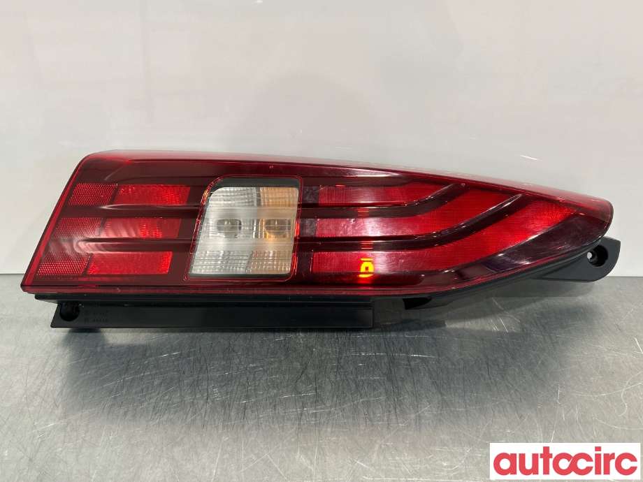 Baklykt venstre til Peugeot Partner 2019-->> (Type III) (PEUGEOT|9819427380|)