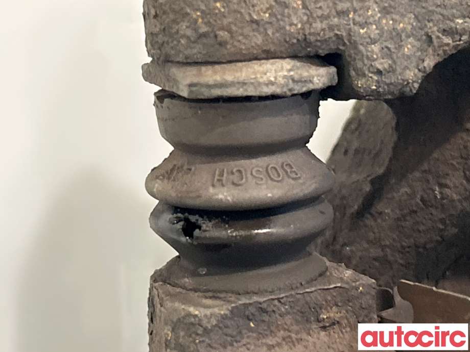 Bremsecaliper venstre foran til Toyota Auris 2007-2010 (Type I, Fase 1) (TOYOTA|4775002340|4775002341|)
