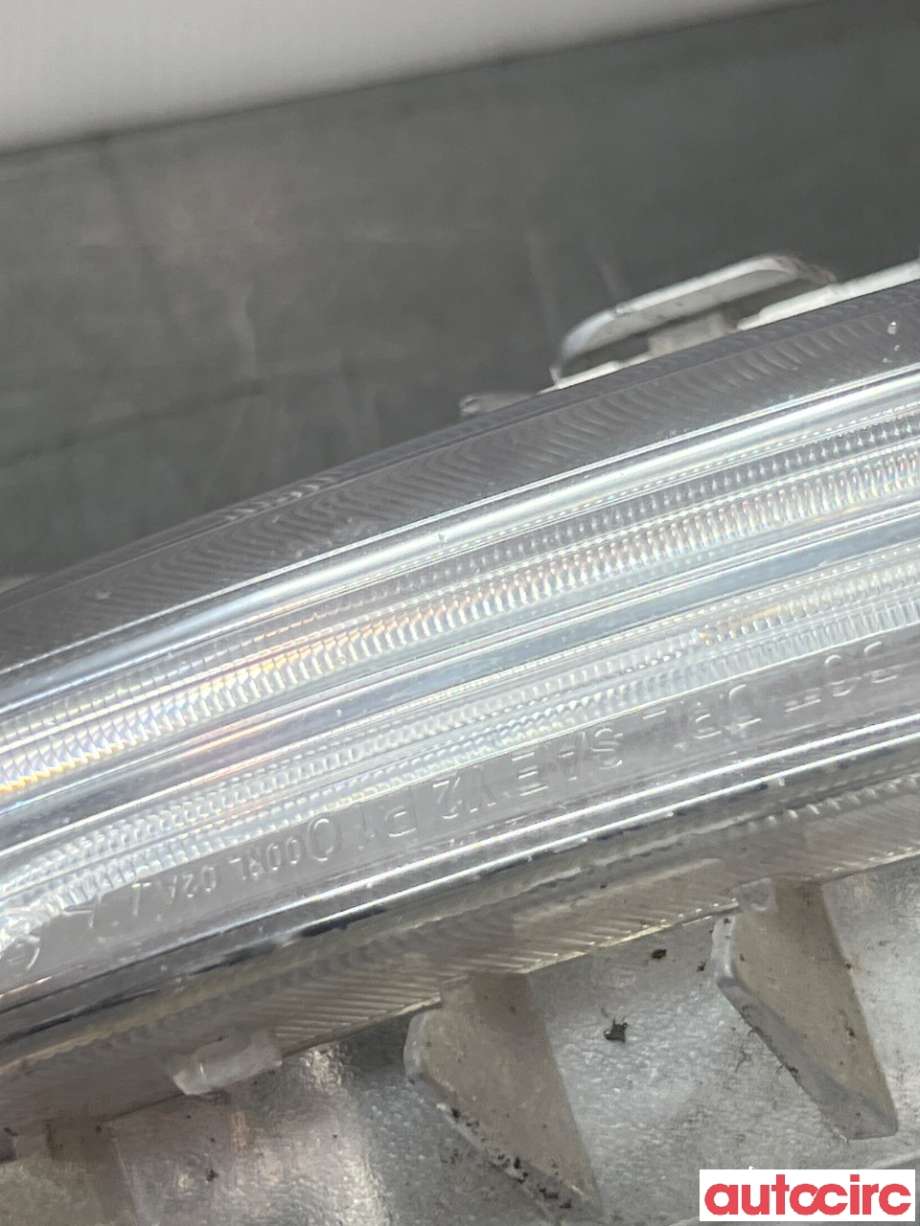 Parklykt høyre til Volvo XC60 2014-2017 (Type I, Fase 2)  (VOLVO|31420394|89250221)