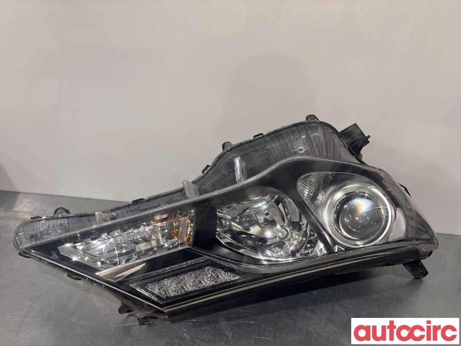 Frontlykt høyre halogen til Toyota RAV4 2013-2015 (Type IV, Fase 1) (TOYOTA|8113042542|)