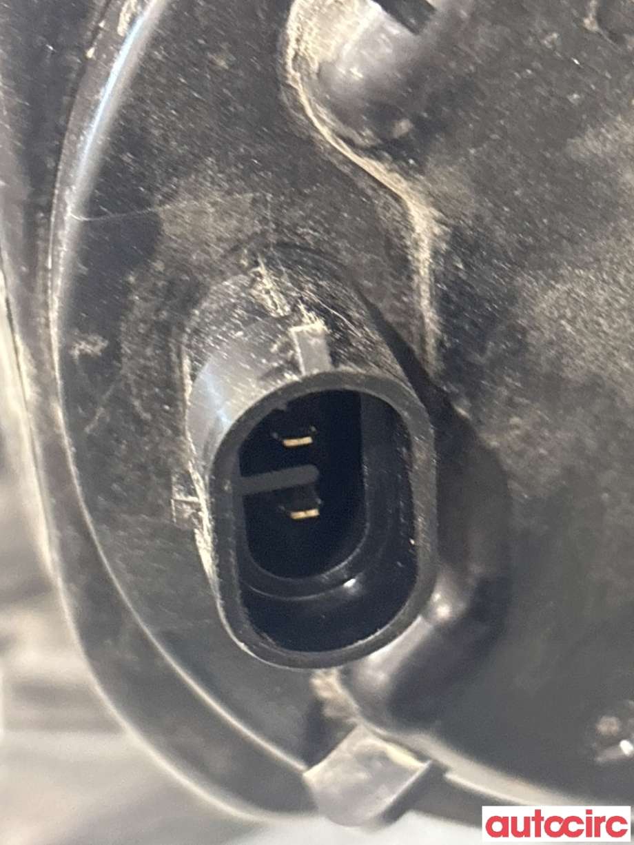 Frontlykt høyre halogen til Toyota RAV4 2013-2015 (Type IV, Fase 1) (TOYOTA|8113042542|)