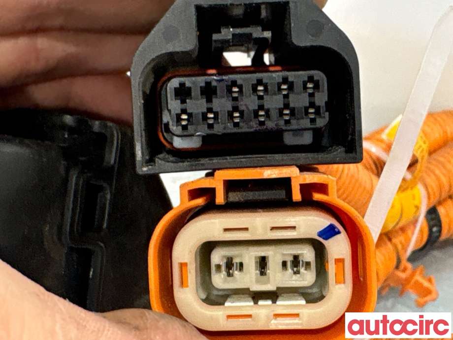 Batterilader inntak/luke til Kia Optima 2017-2020 (KIA|81595A8110|)
