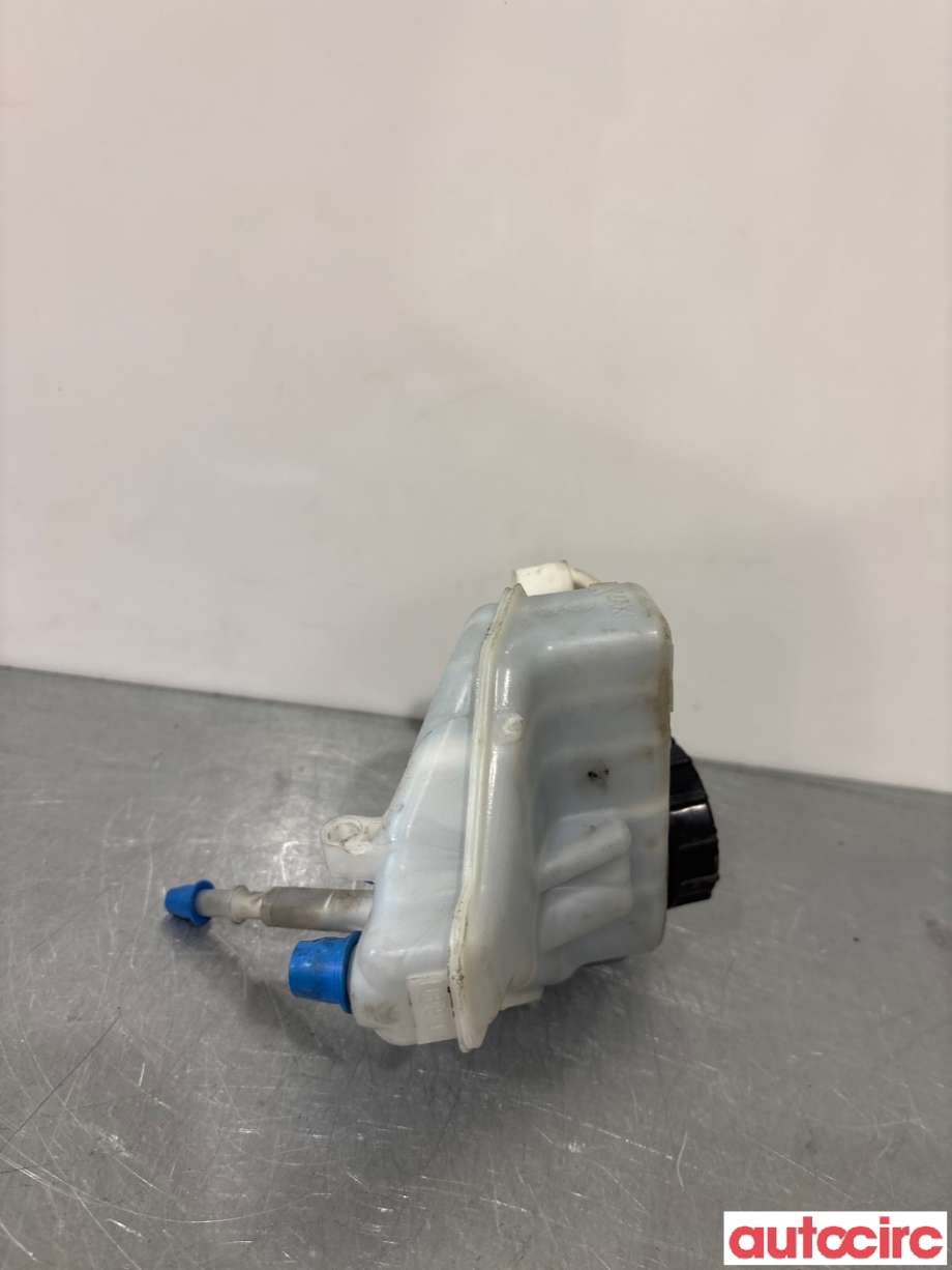 Ekspansjonstank til Volvo XC70 2014-2016 (Type II, Fase 2)  (VOLVO|31200320|)