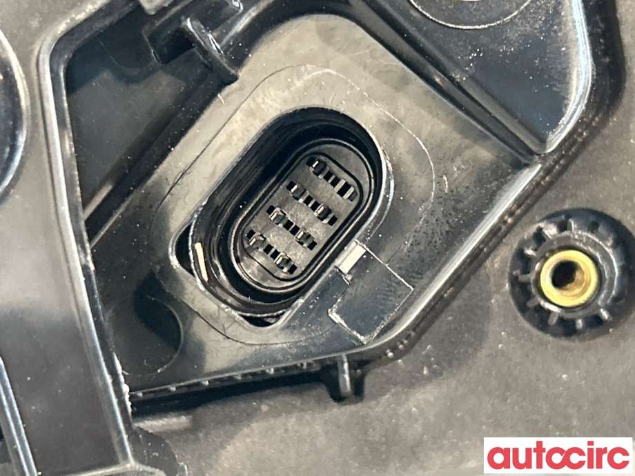 Baklykt høyre indre til Audi A6, Allroad 2015-2019 (Type III, Fase 2) (C7) (C7) (AUDI|4G9945094F|)