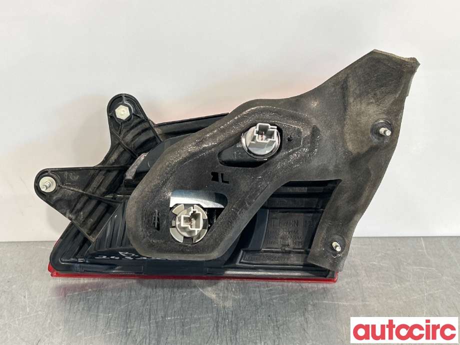 Baklykt venstre indre til Subaru Outback 2009-2014 (Type IV)  (SUBARU|84912AJ240|)