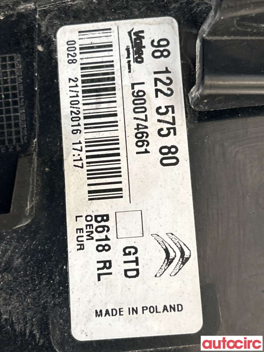 Baklykt venstre til Citroën C3 2016-->> (Type III) (CITROEN|9812257580|)