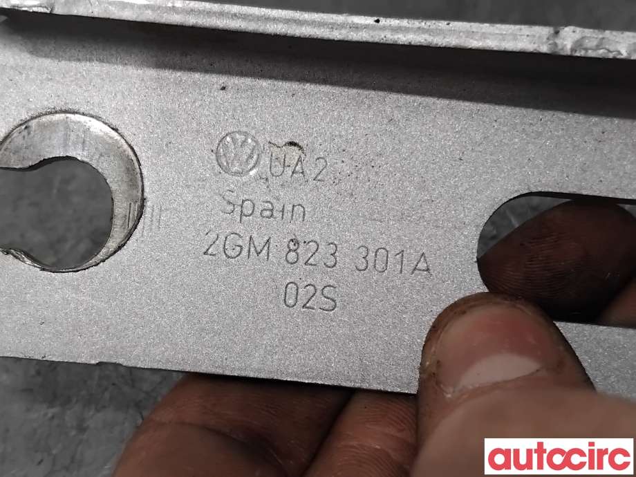 Panserhengsler til VW T-Cross 2019-->> (VOLKSWAGEN|2GM823301A|)