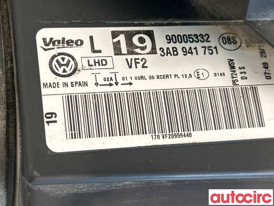 Frontlykt venstre halogen til VW Passat 2011-2015 (B7) (B7) (VOLKSWAGEN|3AB941753|90005332|3AB941751)