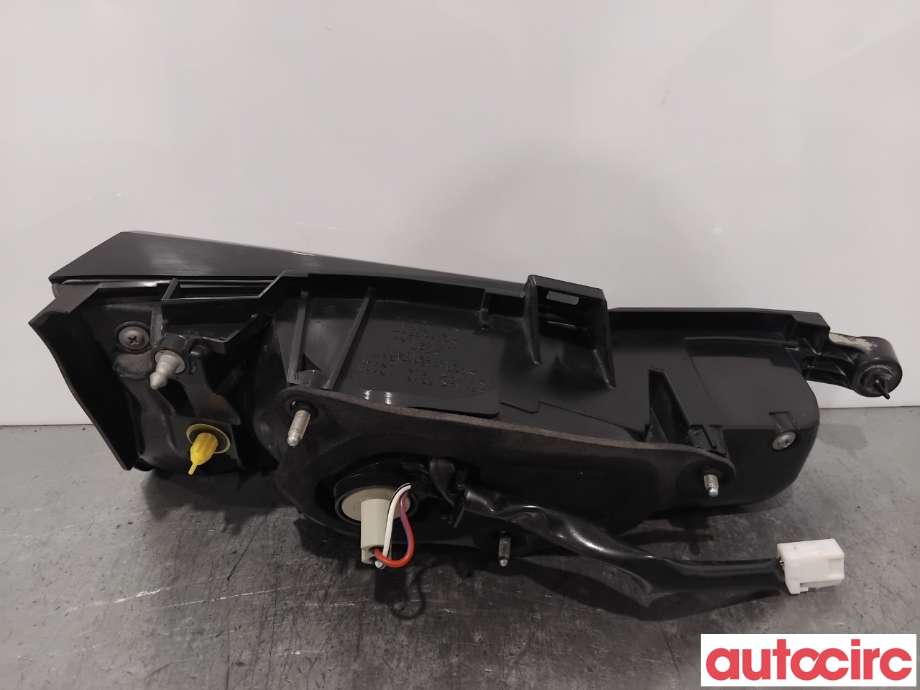 Baklykt høyre indre til Lexus NX 2014-2021 (Type I) (AZ10) (AZ10) (LEXUS|8158178011|)
