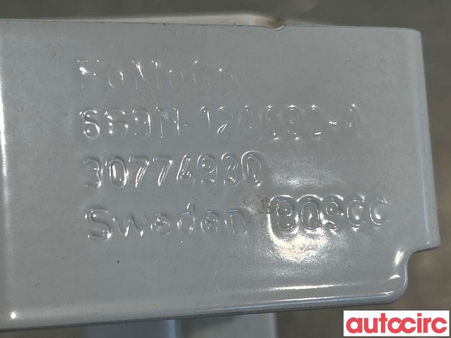 Diverse deler til Volvo XC60 2014-2017 (Type I, Fase 2)  (VOLVO|30774930|6G9N-12A692-A)