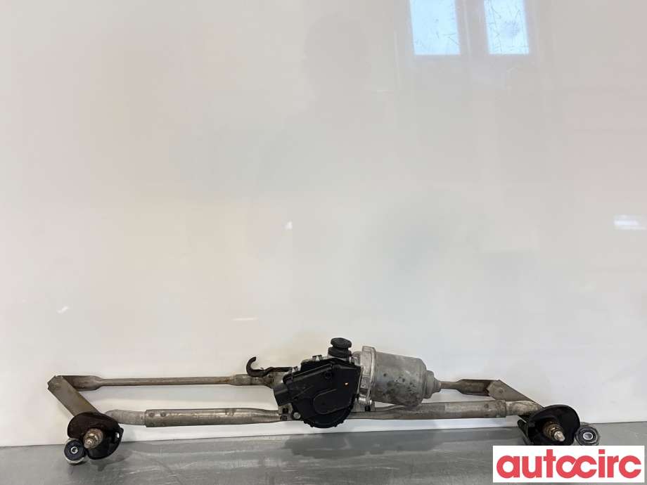 Viskermotor frontrute til Toyota Hilux, 2006-2011 (TOYOTA|851100K060)