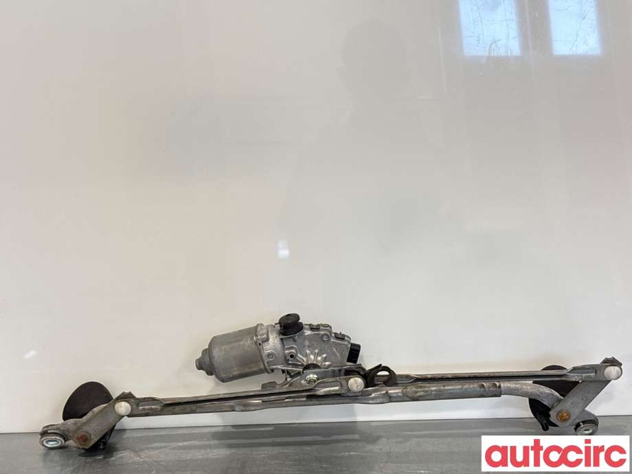 Viskermotor frontrute til Toyota Hilux 2006-2011 (TOYOTA|851100K060|)