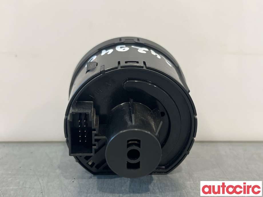 Bryter lys til Škoda Octavia 2013-2016 (Type III, Fase 1) (SKODA|5E0941431D|)