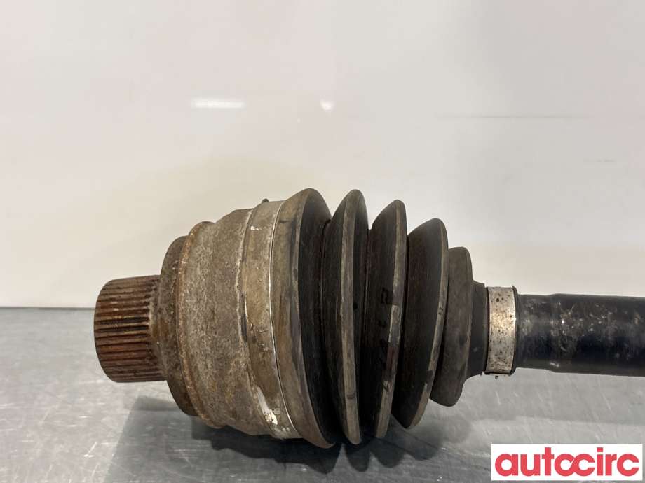 Drivaksel venstre foran til Audi A6, Allroad 2012-2014 (Type III, Fase 1) (C7) (C7) (AUDI|4G0407271F|)