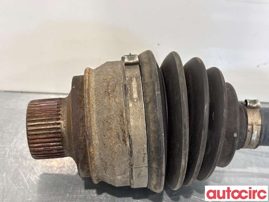 Drivaksel høyre foran til Audi A6, Allroad 2012-2014 (Type III, Fase 1) (C7) (C7) (AUDI|4G0407271F|)