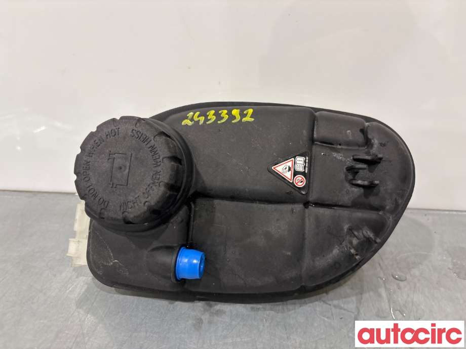 Ekspansjonstank til Mercedes A-Klasse 2012-2018 (W176) (W176) (MERCEDES|A2465000049|)