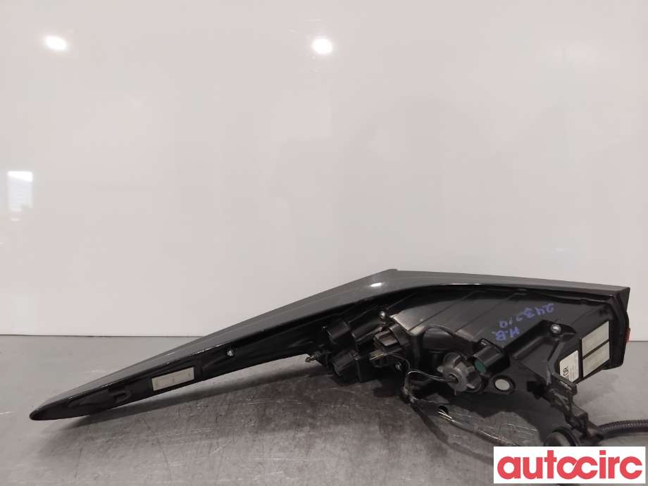 Baklykt høyre til Lexus RC 2015-->>  (LEXUS|8155146130|A4W091-0000|81550-46130)