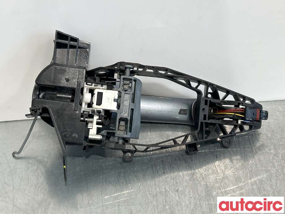 Dørhåndtak utv venstre foran til BMW 5-Serie 2017-->> (G30/G31) (G30/G31) (BMW|51215B61955|51217401205|101478-10)
