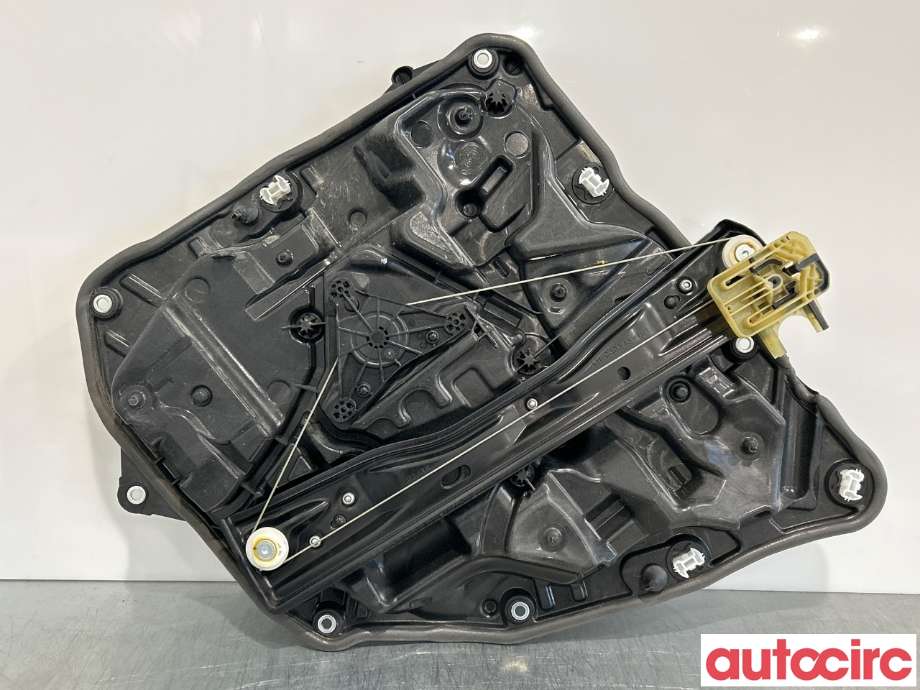 Ruteheis til BMW 5-Serie, 2017-->> (G30/G31) (G30/G31) (BMW|51337487087)