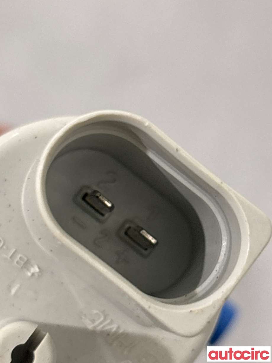 Spylerpumpe foran til Mercedes EQE 2022-->> (MERCEDES|A2058660100|)