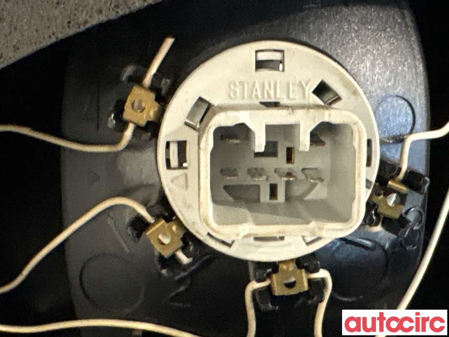 Baklykt venstre til Toyota Land Cruiser 120 2002-2009  (TOYOTA|8156160620||8156160621)