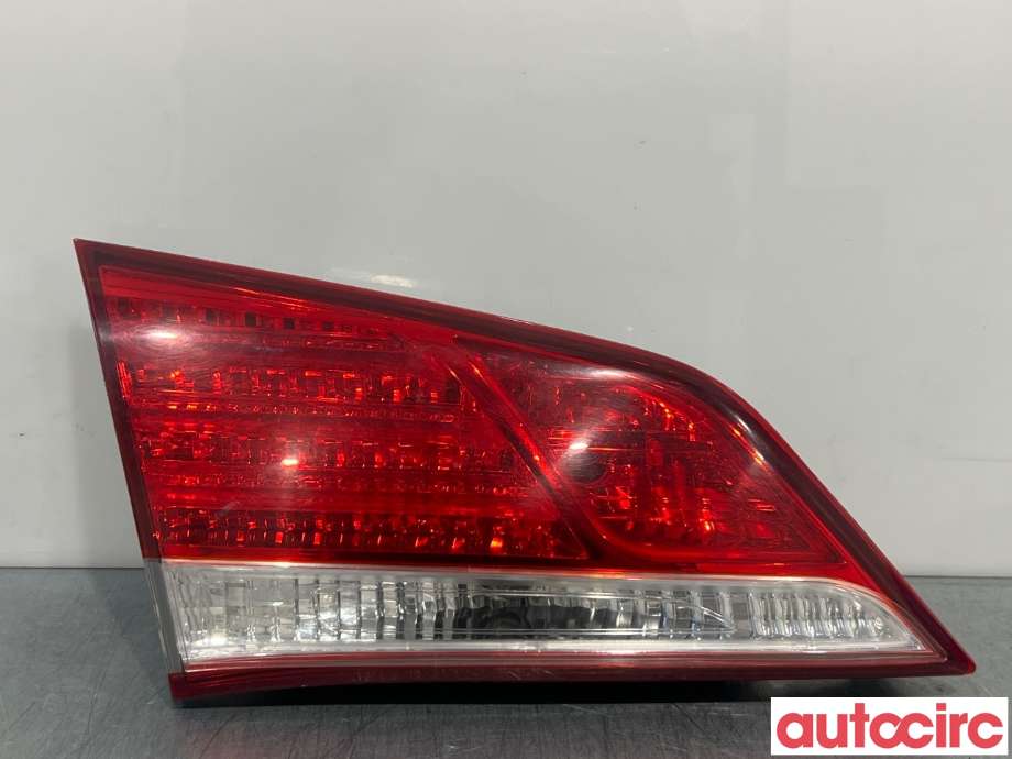 Baklykt venstre indre til Hyundai i40, 2012-2017  (HYUNDAI|924033Z300)