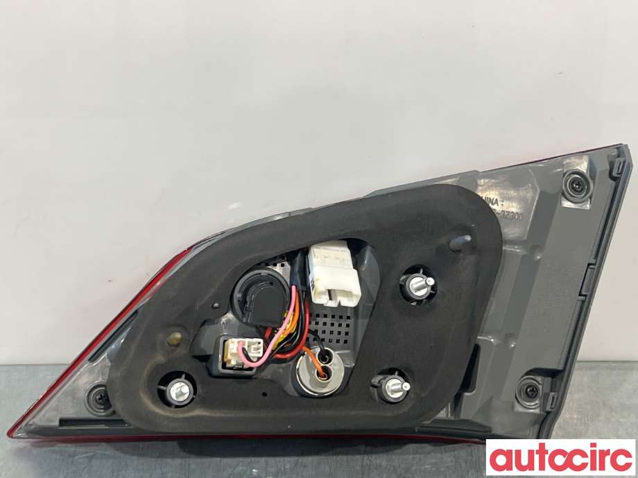 Baklykt venstre indre til Hyundai i40 2012-2017  (HYUNDAI|924033Z300||92403-3Z300)