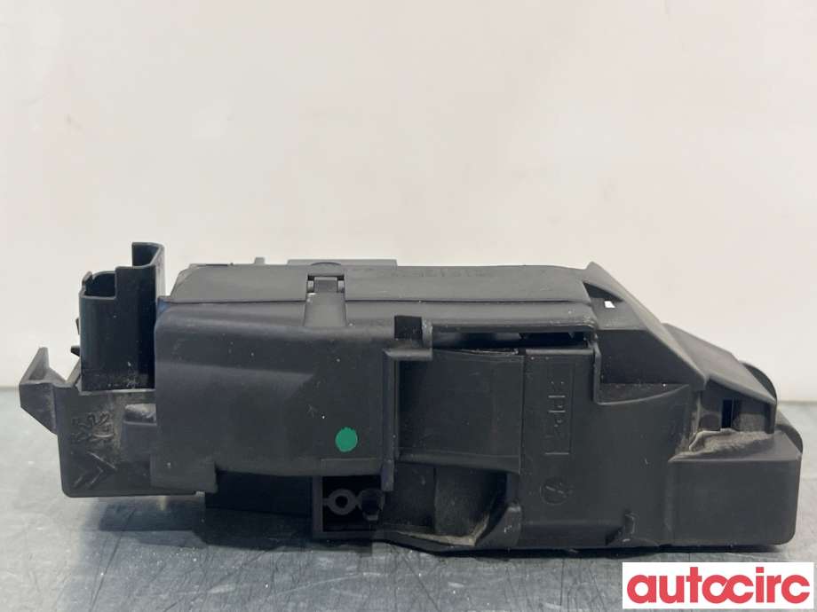 Baklukelås til Citroën C3 2016-->> (Type III) (CITROEN|9816195380|)