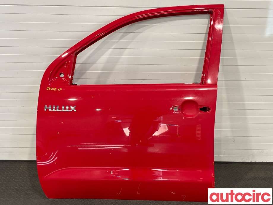Dør venstre foran til Toyota Hilux 2012-2016 (TOYOTA|670020K060)