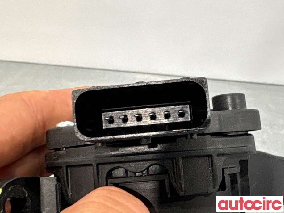 Pedal gass til BYD Atto 2022-->>  (BYD|NO NUMBER|6PV312072-00|)