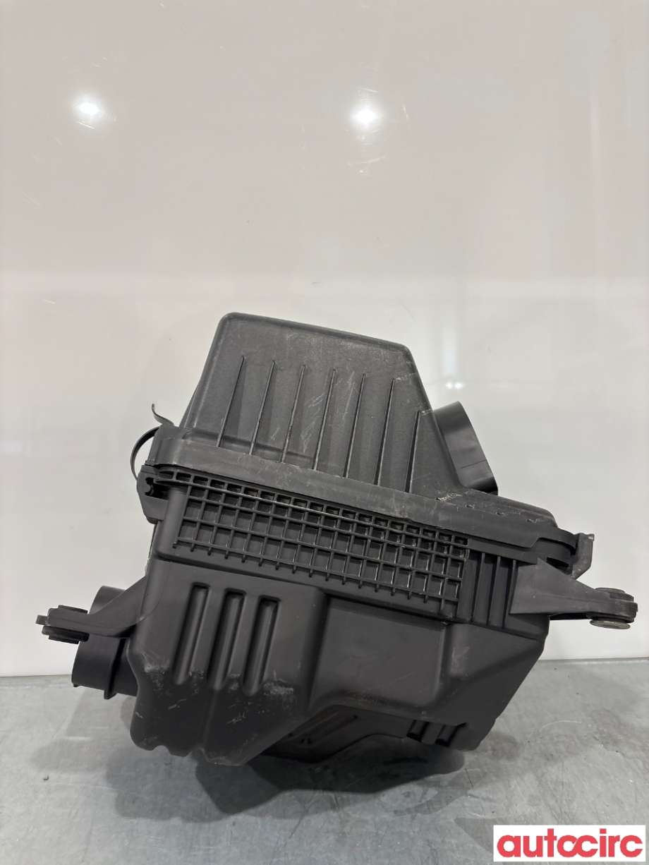 Luftfilterboks til Hyundai i40 2012-2017  (HYUNDAI|281103Z300|)