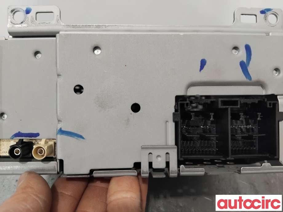 Bilstereo navigasjon til Ford Transit Courier 2018-2023 (Type I, Fase 2) (FORD|2711959|AHUC001|JK2T-18K810-LB)