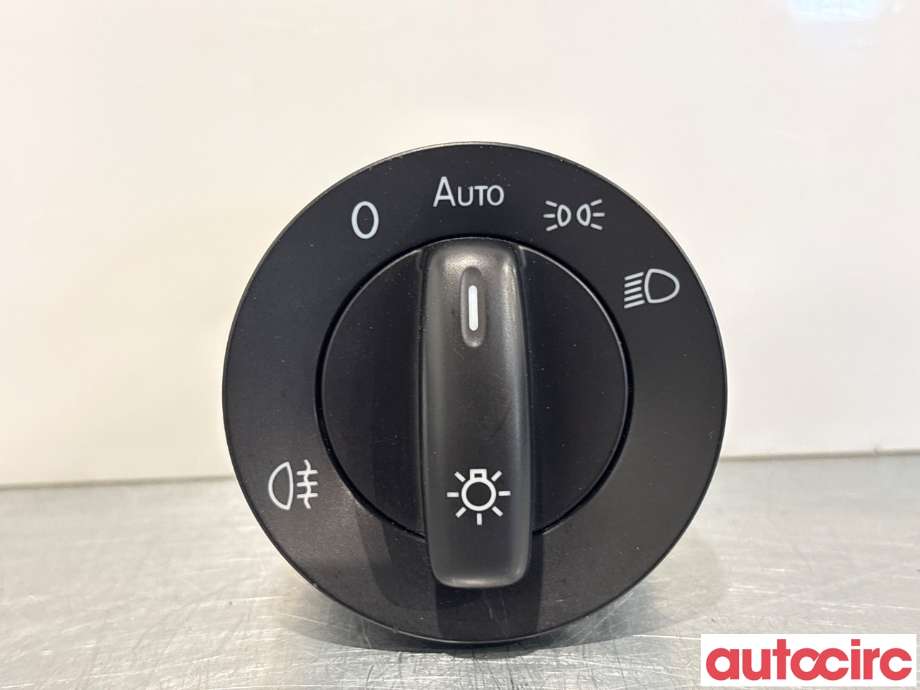 Bryter lys til VW Caddy 2015-2020 (Type III, Fase 3) (VOLKSWAGEN|3C8941431||1K0941431BK)