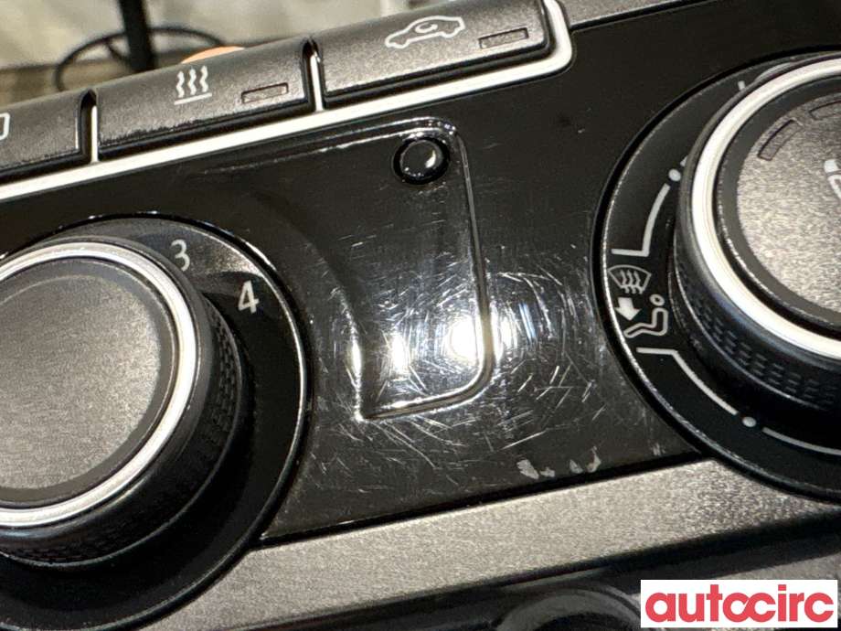 Varmeapparat betjening til VW Caddy 2015-2020 (Type III, Fase 3)  (VOLKSWAGEN|1K8907426AQ|5HB012108-83)