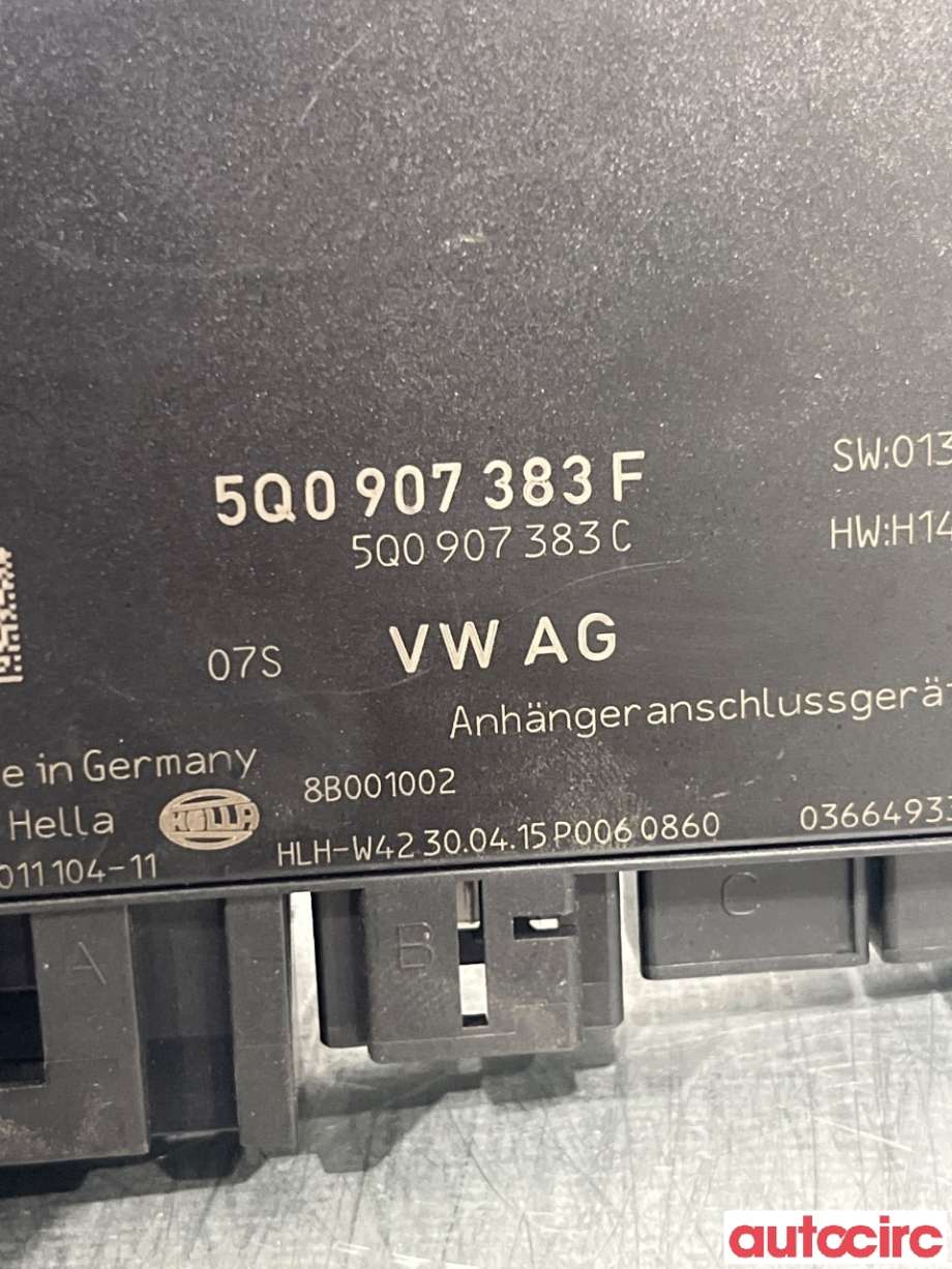 Styreenhet hengerfeste til VW Golf VII 2012-2017 (Fase 1)  (VOLKSWAGEN|5Q0907383N||5Q0907383F)