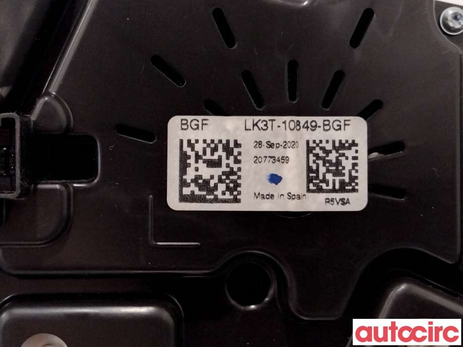Instrumentpanel til Ford Transit Courier 2018-2023 (Type I, Fase 2) (FORD|2543234||LK3T-10849-BGF)