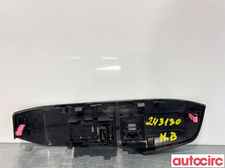 Bryter ruteheis til Lexus NX 2014-2021 (Type I) (AZ10) (AZ10) (LEXUS|8481078010|)