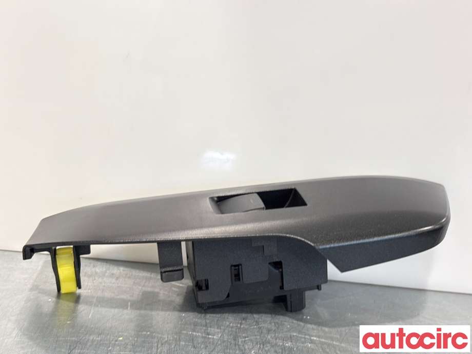 Bryter ruteheis til Lexus NX 2014-2021 (Type I) (AZ10) (AZ10) (LEXUS|8481078010|)