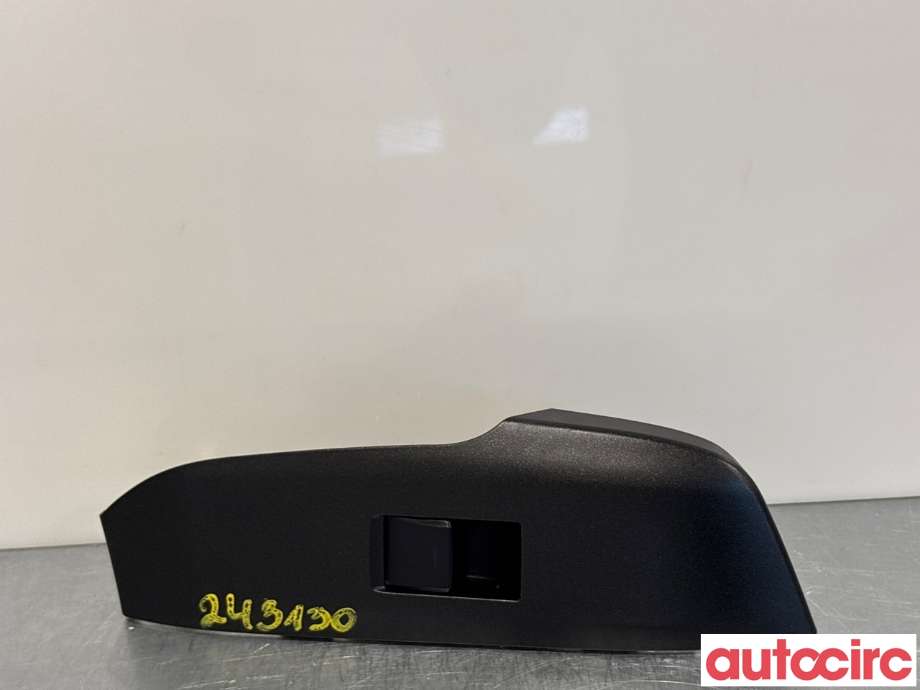 Bryter ruteheis til Lexus NX 2014-2021 (Type I) (AZ10) (AZ10) (LEXUS|8481078010|)