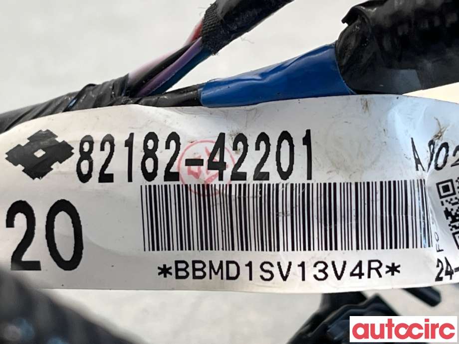 Ledningsnett til Toyota RAV4 2019-->> (Type V) (TOYOTA|8218242201|82182-42201)