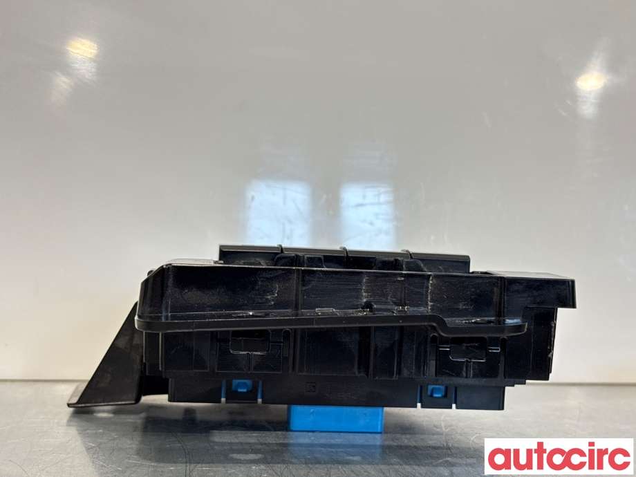 Bryter diverse til Lexus NX 2014-2021 (Type I) (AZ10) (AZ10) (LEXUS|8497078180||8497078181)
