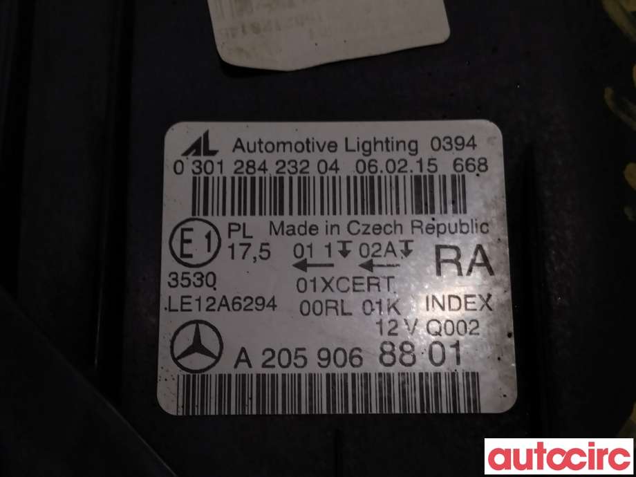 Frontlykt høyre halogen til Mercedes C-Klasse 2014-2018 (Fase 1) (W205) (W205) (MERCEDES|A2059068002|030128423204|A2059068801)
