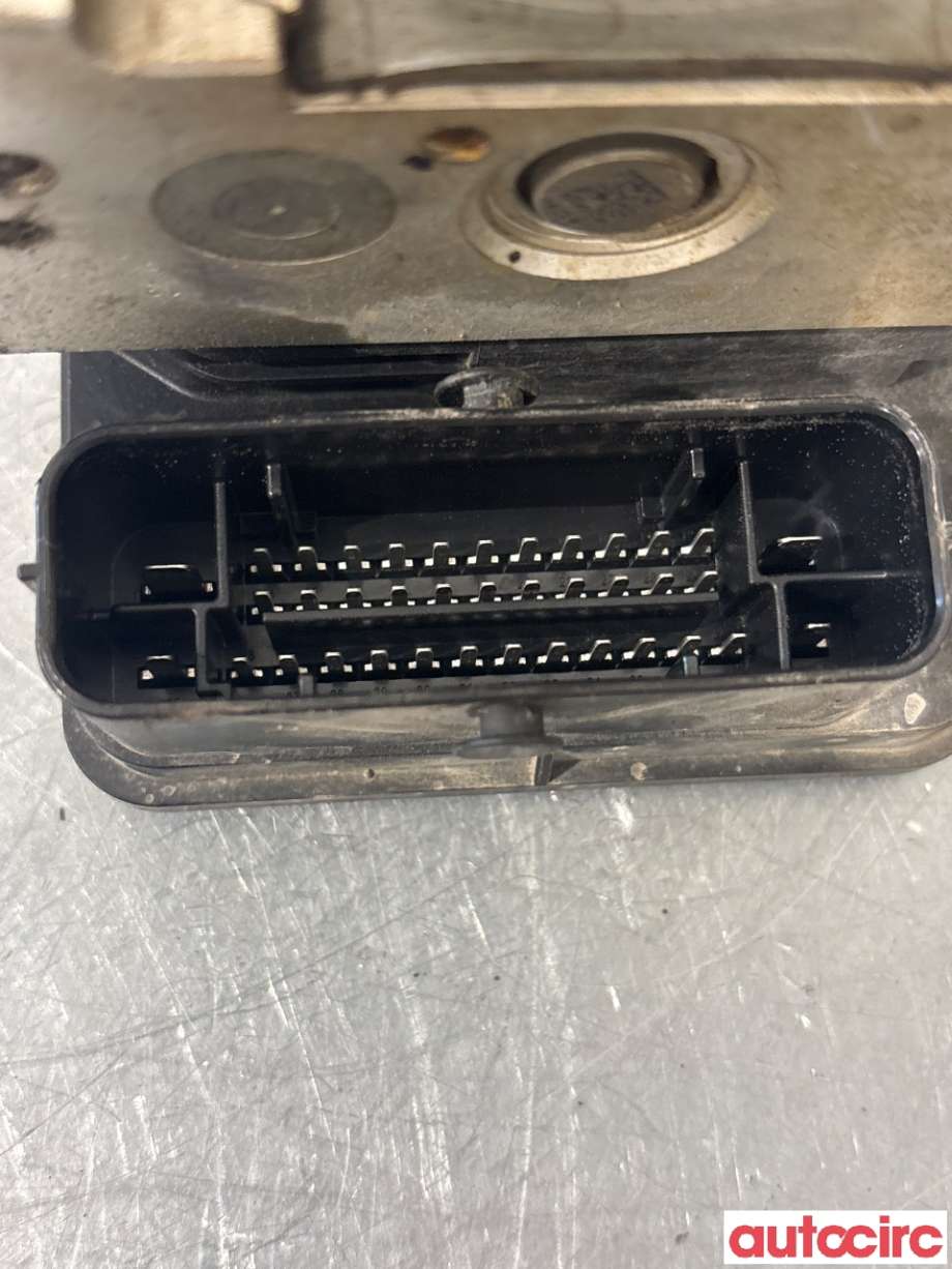 ABS sentral til Škoda Octavia 2013-2016 (Type III, Fase 1) (SKODA|5Q0614517Q|100915-43253|5Q0907379R)
